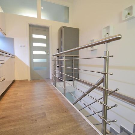 קרלובי וארי Apartmany Jizdarenska מראה חיצוני תמונה