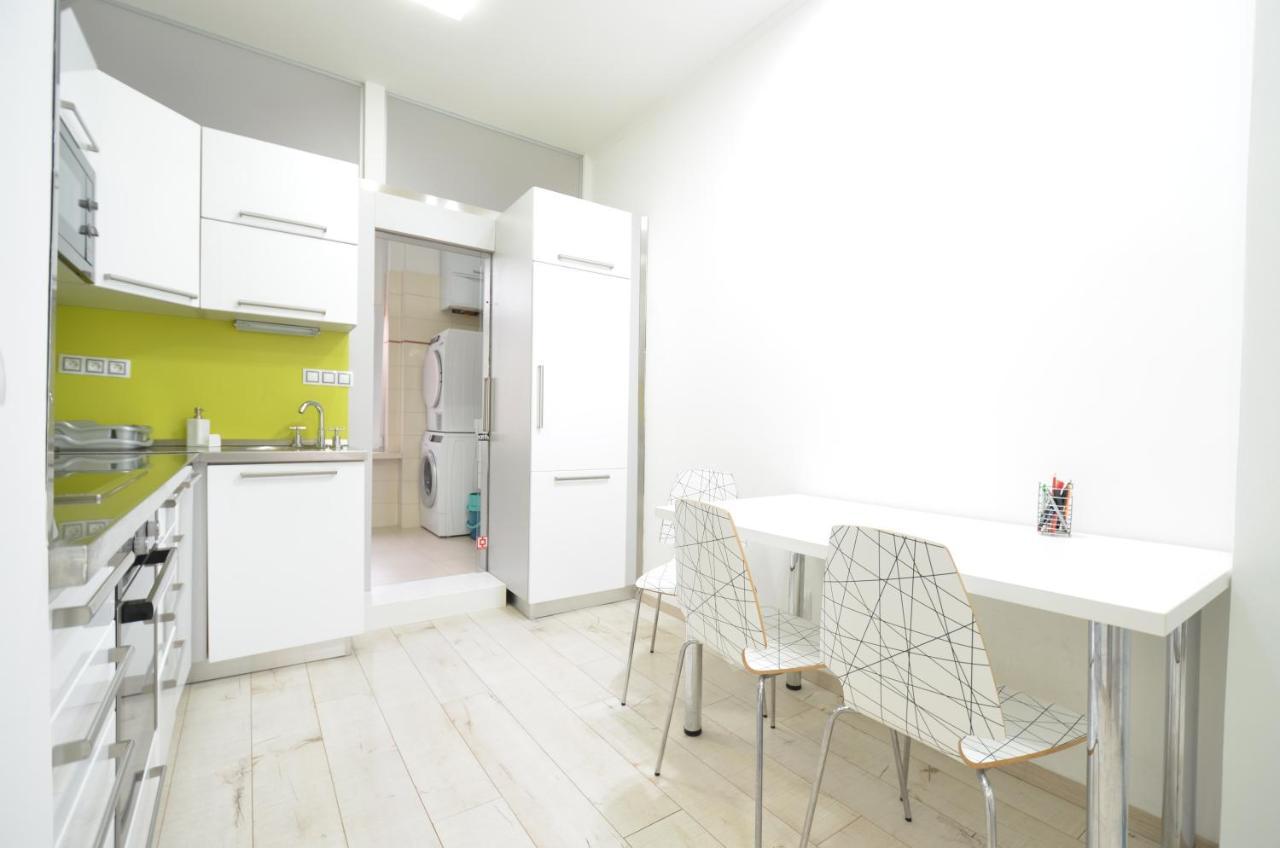 קרלובי וארי Apartmany Jizdarenska מראה חיצוני תמונה