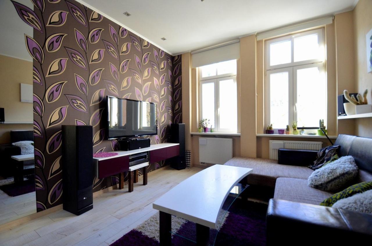 קרלובי וארי Apartmany Jizdarenska מראה חיצוני תמונה
