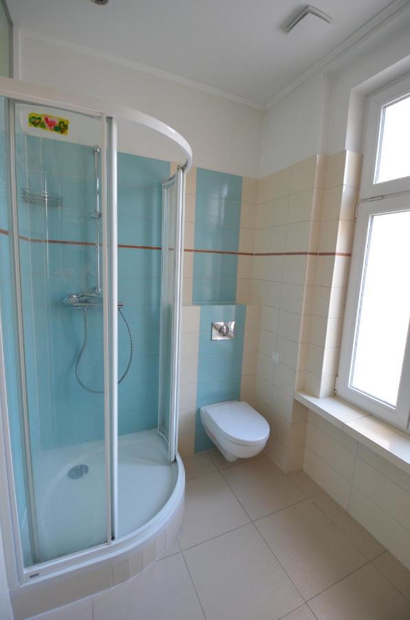 קרלובי וארי Apartmany Jizdarenska מראה חיצוני תמונה